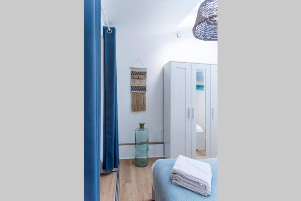 Appartement 2 Personnes, Place St Sauveur A 2Min Caen Exterior foto
